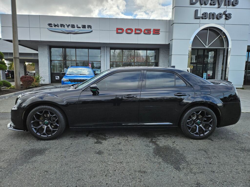 Used 2019 Chrysler 300 S w/ 300S Premium Group image 2