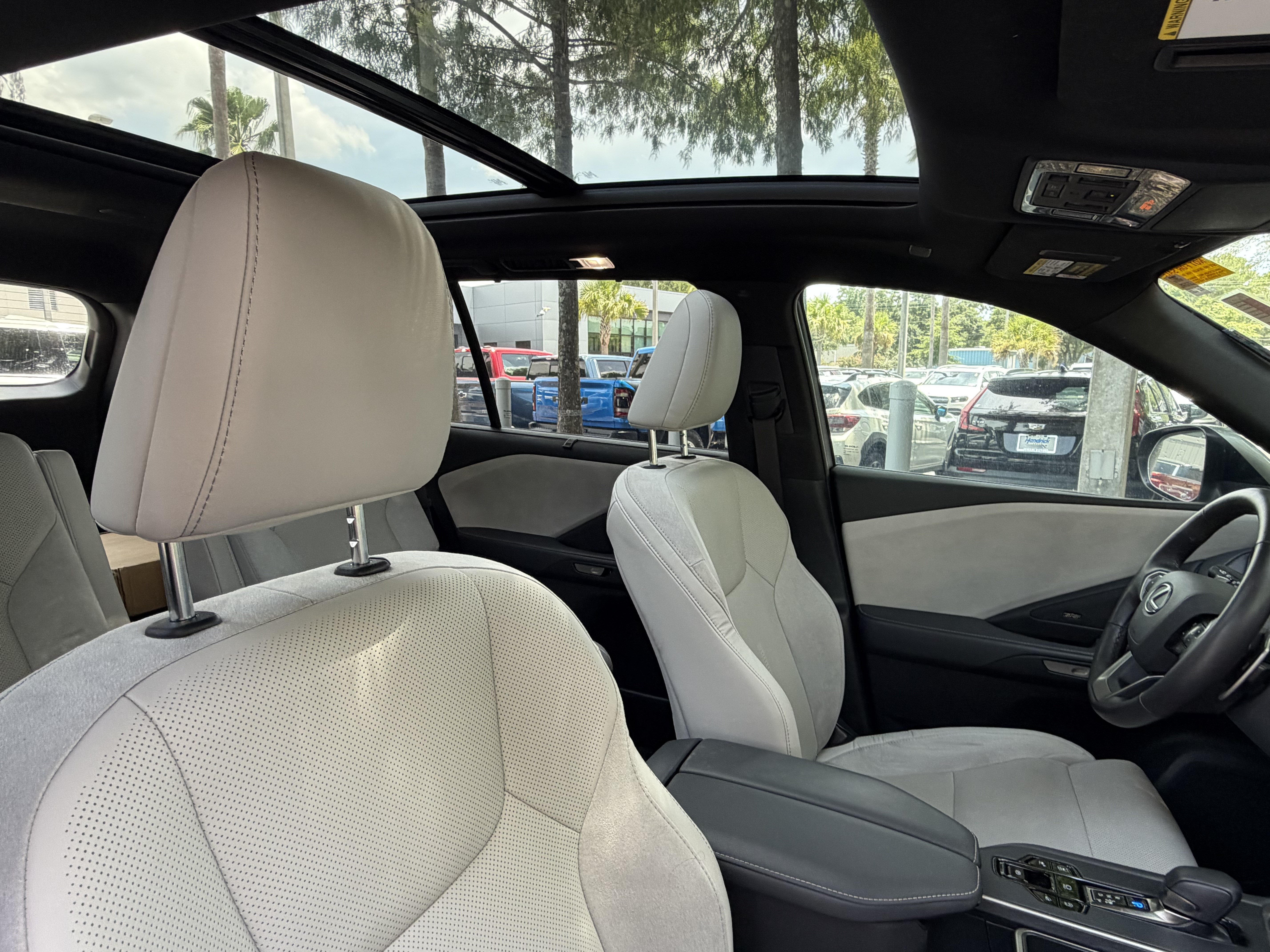 Used 2025 Lexus TX 350 AWD w/ Technology Package image 44