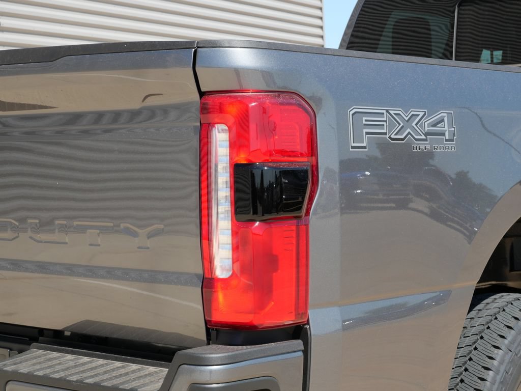 New 2026 Ford F350 Lariat w/ Black Appearance Package AWD/4WD image 12