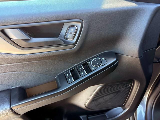 Used 2025 Ford Escape Active w/ Cold Weather Package image 16