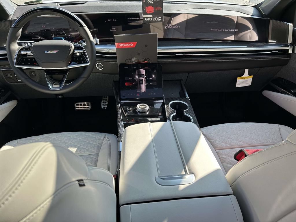 New 2026 Cadillac Escalade V AWD/4WD image 16