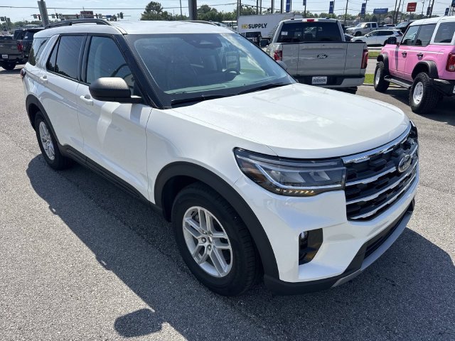 New 2026 Ford Explorer Active w/ Active Comfort Package RWD image 3