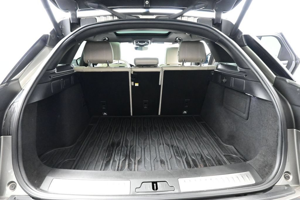 Used 2018 Land Rover Range Rover Velar R-Dynamic HSE AWD/4WD image 24