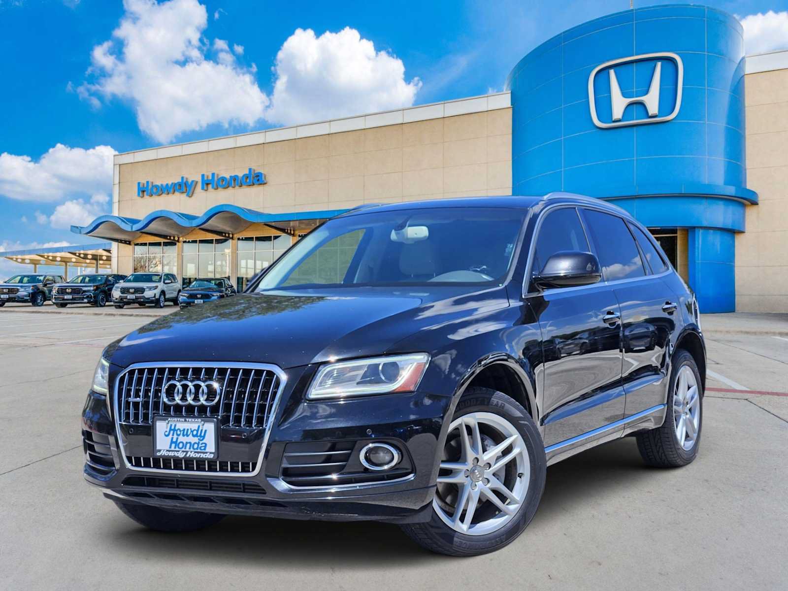 Used 2017 Audi Q5 2.0T Premium Plus w/ Technology Package