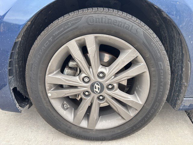 Used 2017 Hyundai Elantra SE image 21