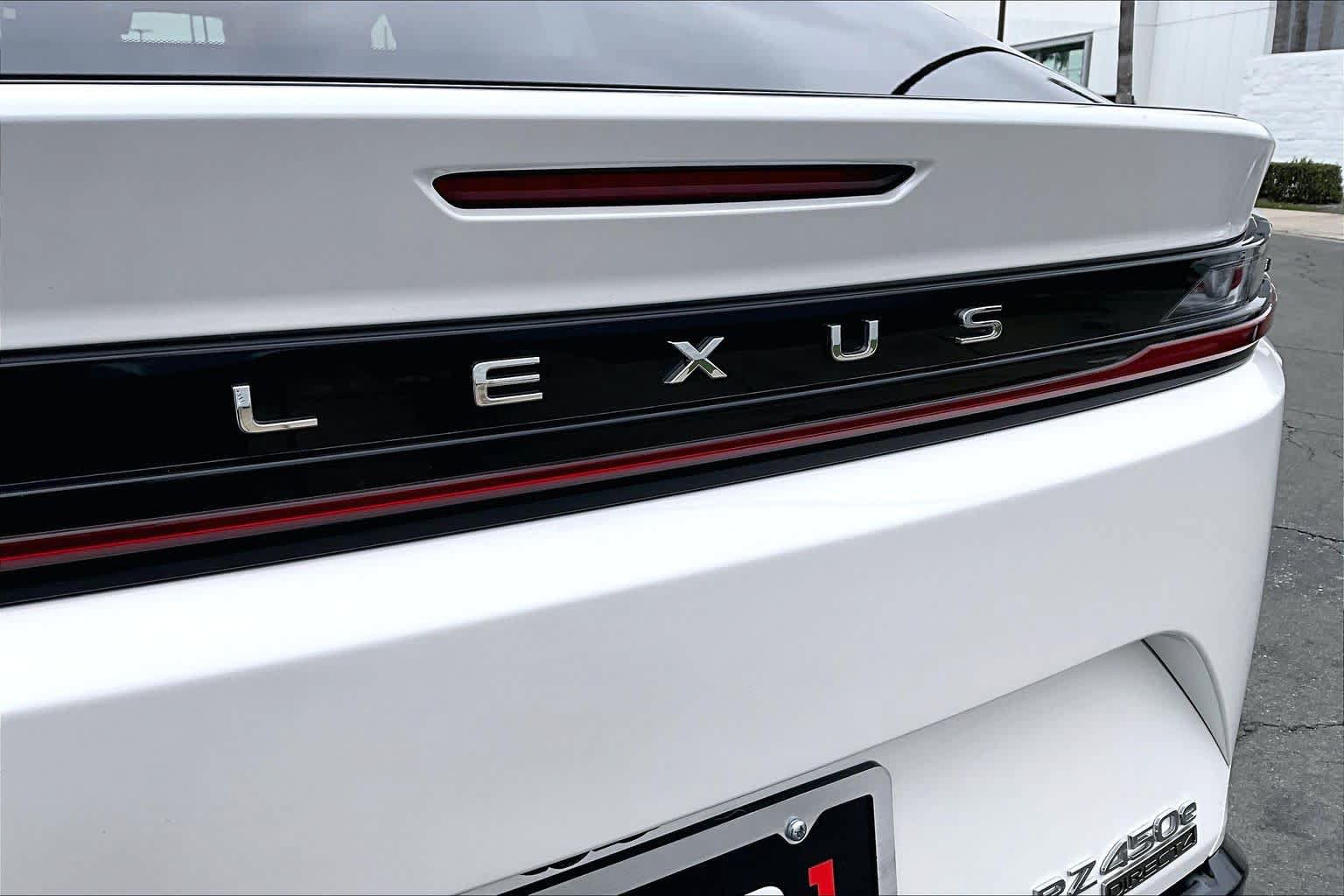 Used 2023 Lexus RZ 450e Premium w/ Accessory Package (Z1) AWD/4WD image 31