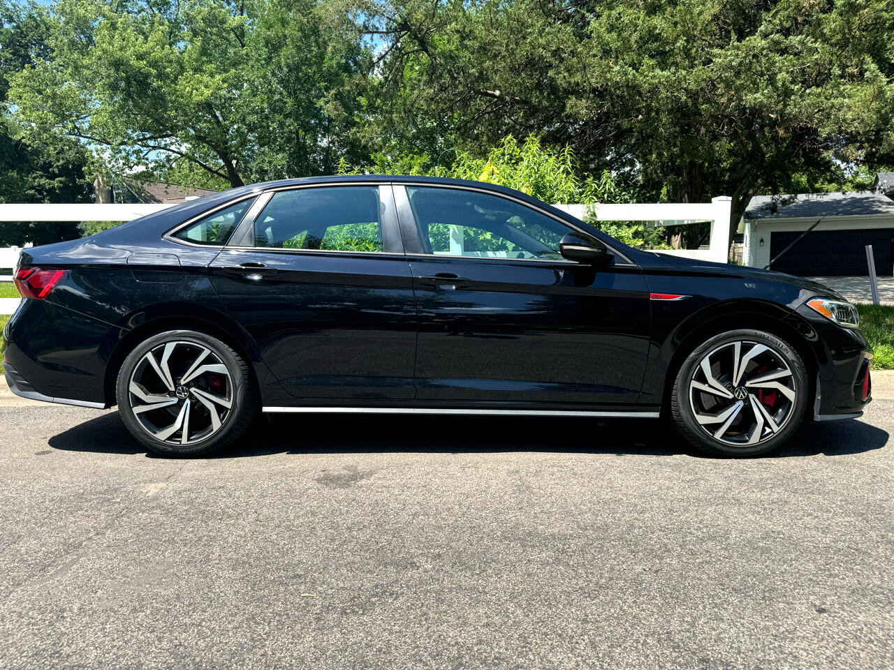 Used 2022 Volkswagen Jetta GLI Autobahn image 21