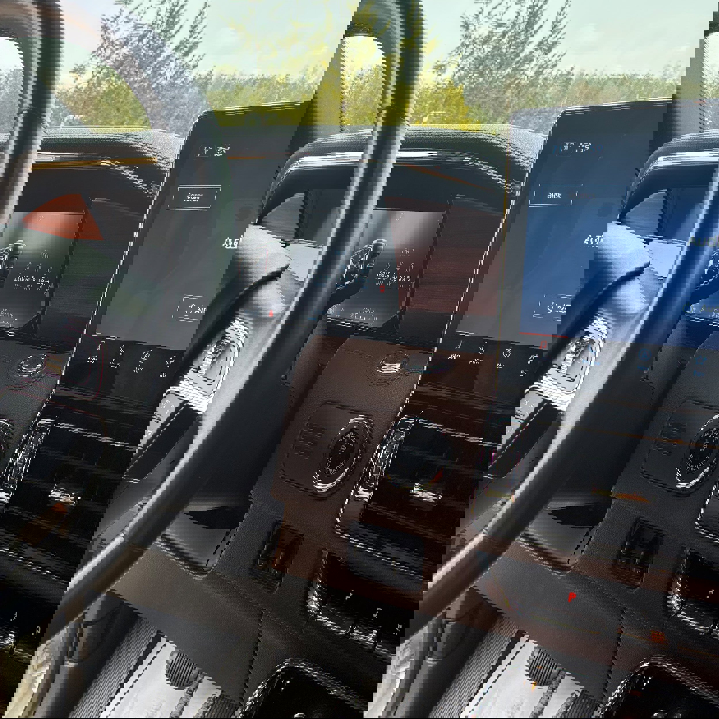 Used 2023 Lincoln Navigator L Reserve image 15