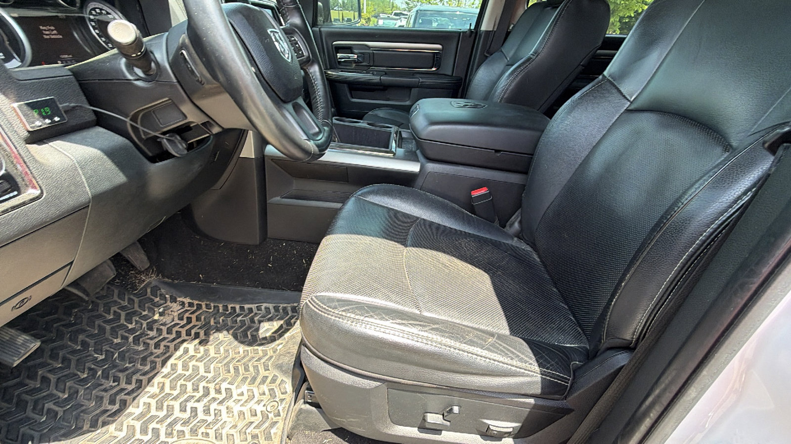 Used 2015 RAM 1500 Sport w/ Sport Premium Group AWD/4WD image 16