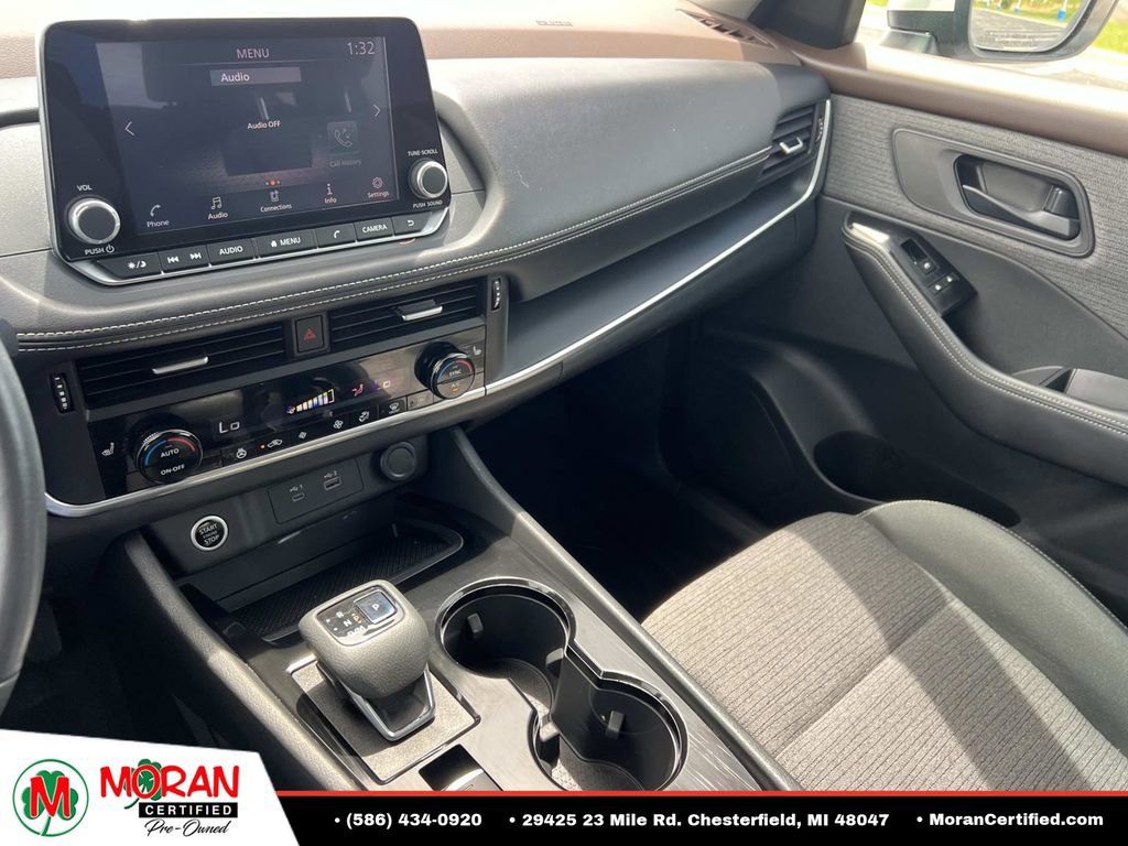 Used 2022 Nissan Rogue S AWD/4WD image 26