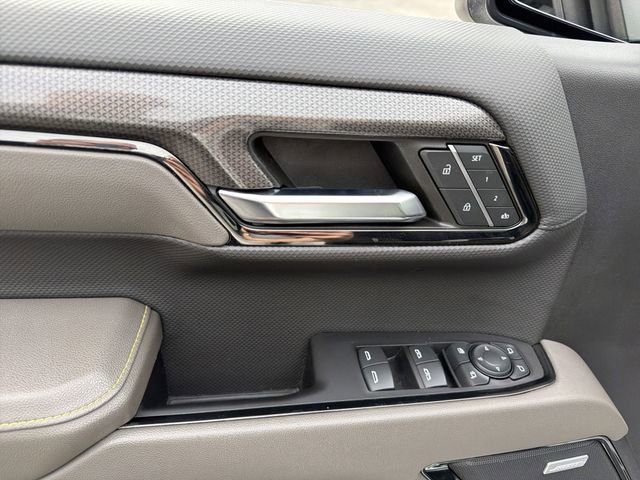 Used 2023 Chevrolet Silverado 1500 ZR2 w/ Technology Package image 16