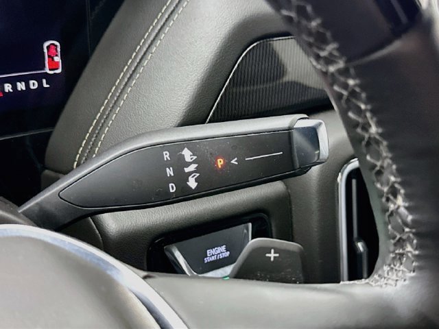 Used 2025 GMC Yukon Elevation AWD/4WD image 17
