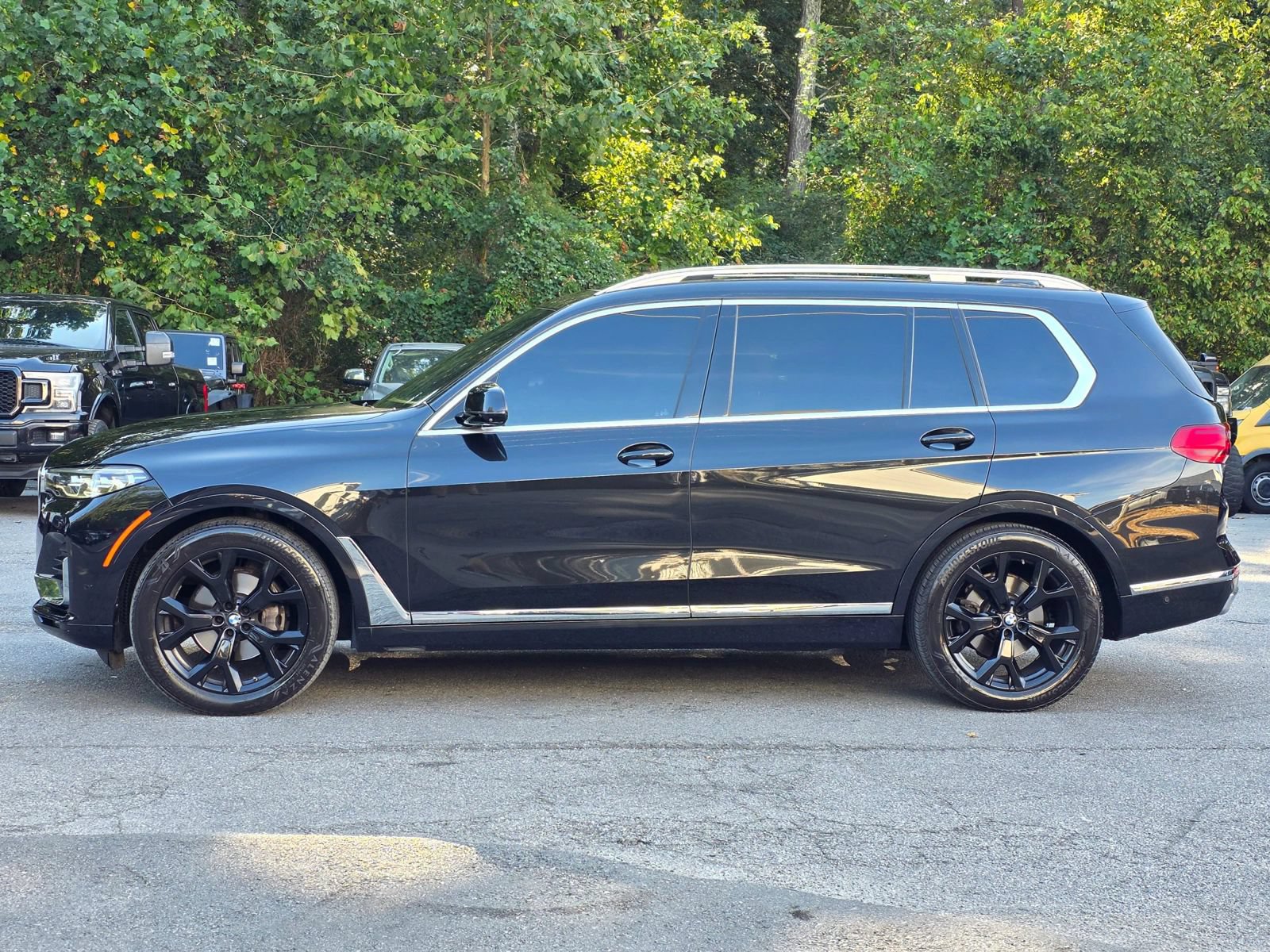 Used 2022 BMW X7 xDrive40i w/ Premium Package AWD/4WD image 4