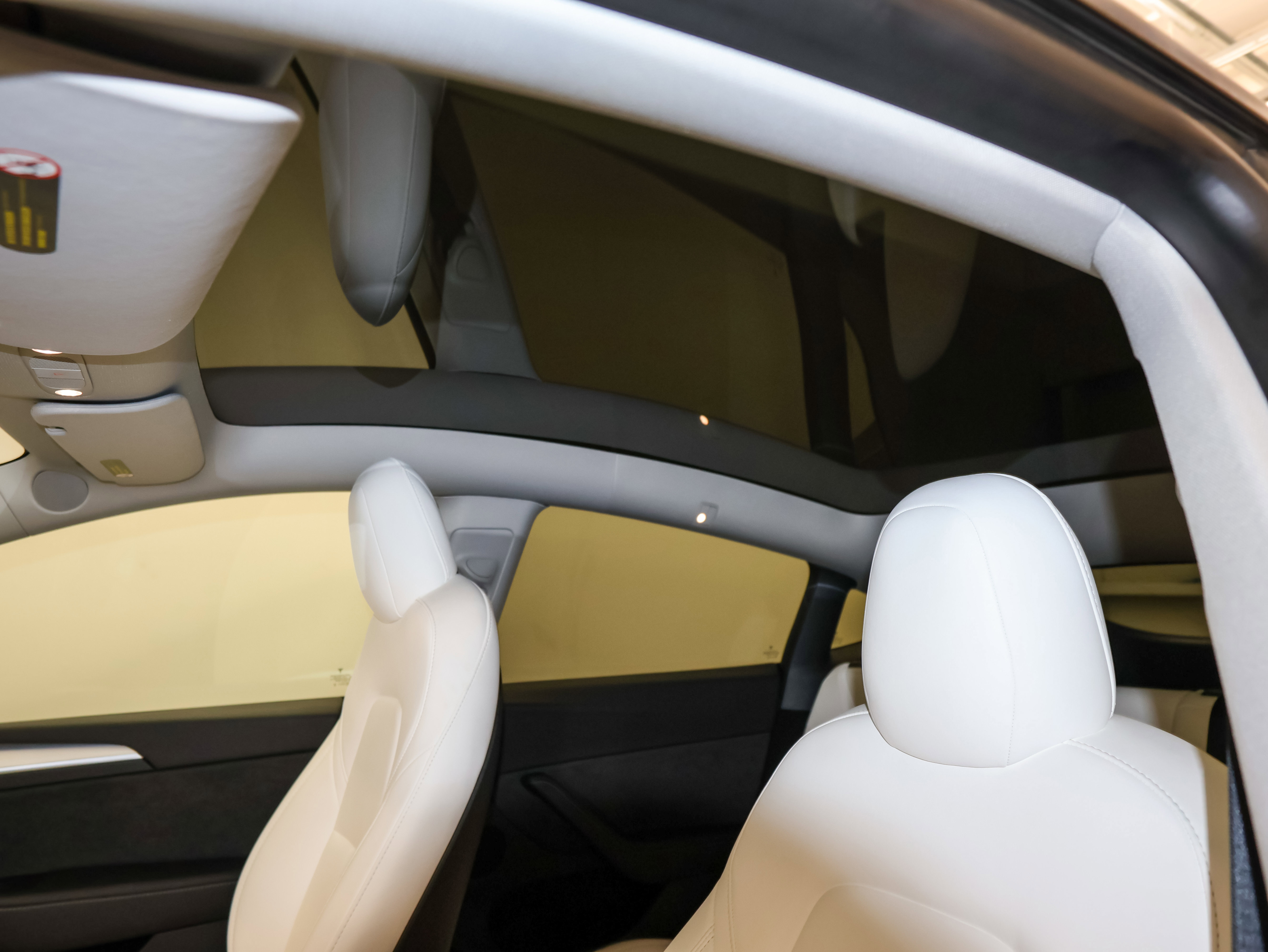 Used 2023 Tesla Model Y Performance AWD/4WD image 17