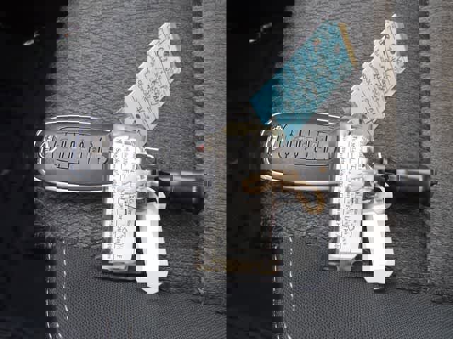 Used 2024 Nissan Rogue SV image 32