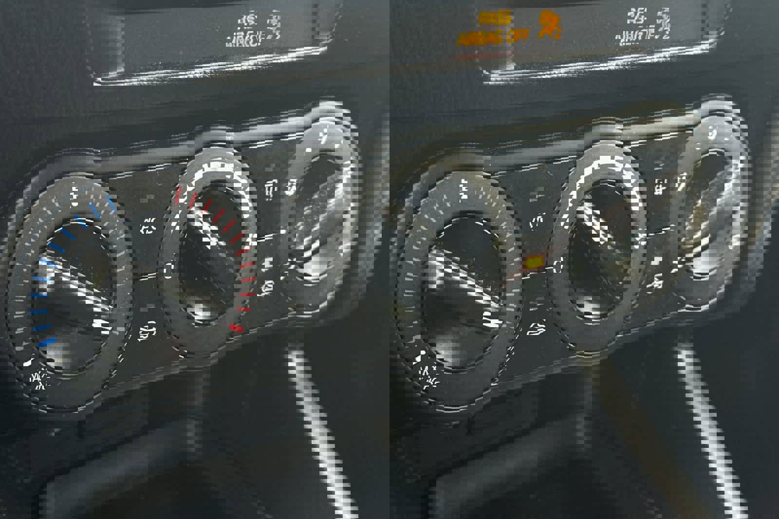 Used 2018 MAZDA MAZDA3 Sport image 19