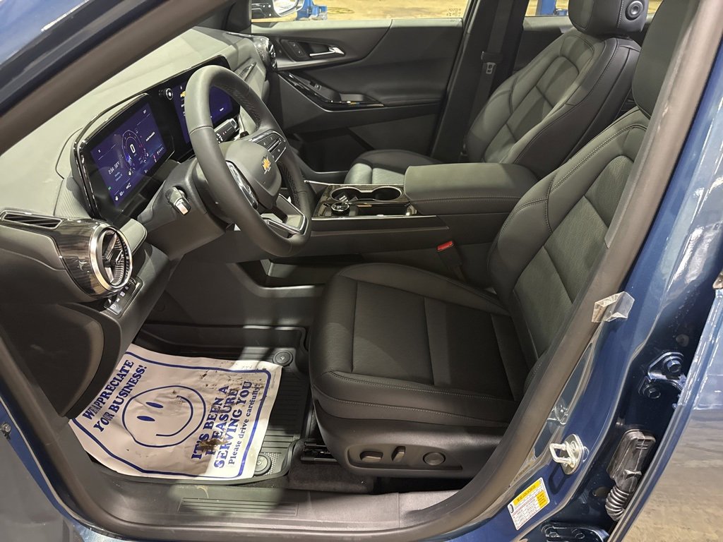 New 2026 Chevrolet Equinox LT w/ Convenience Package II image 18
