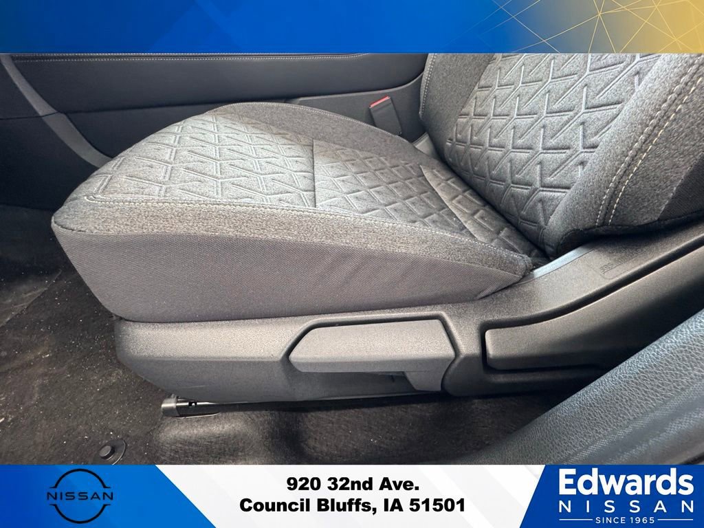 New 2025 Nissan Kicks SV w/ SV Premium Package AWD/4WD image 22