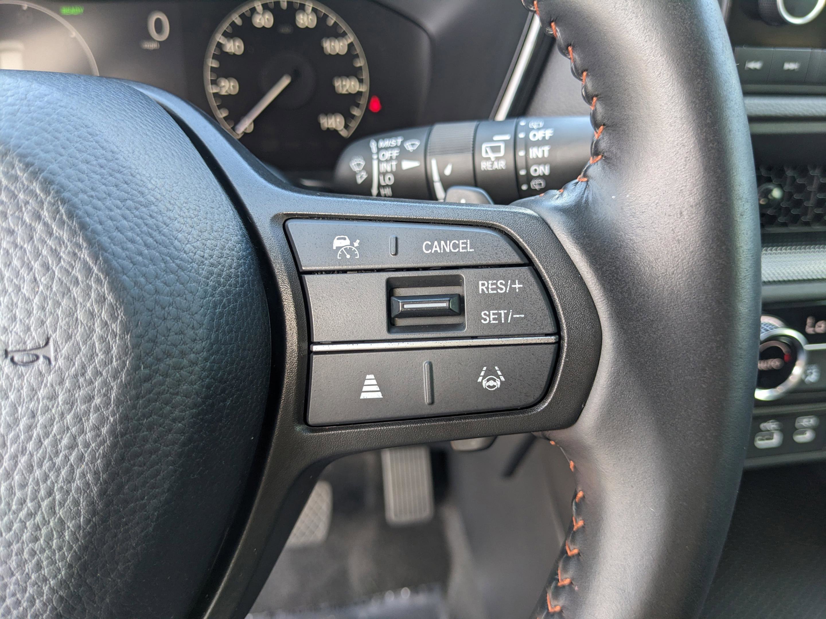 Used 2025 Honda CR-V Sport image 38