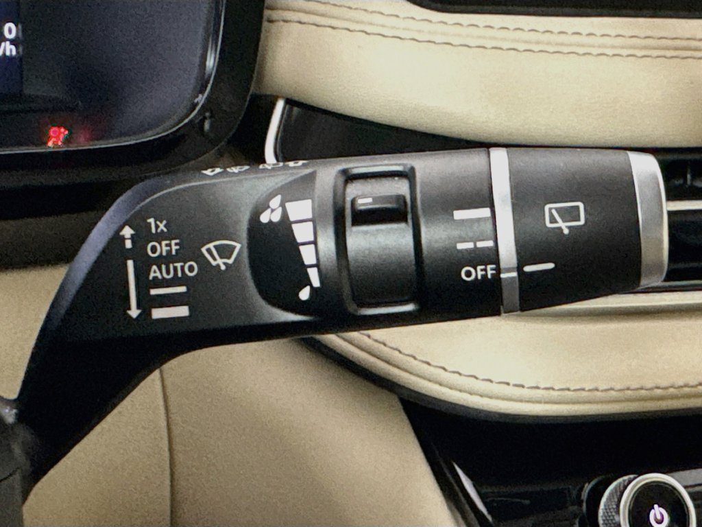 Certified 2023 INFINITI QX60 Sensory w/ Cargo Package AWD/4WD image 16