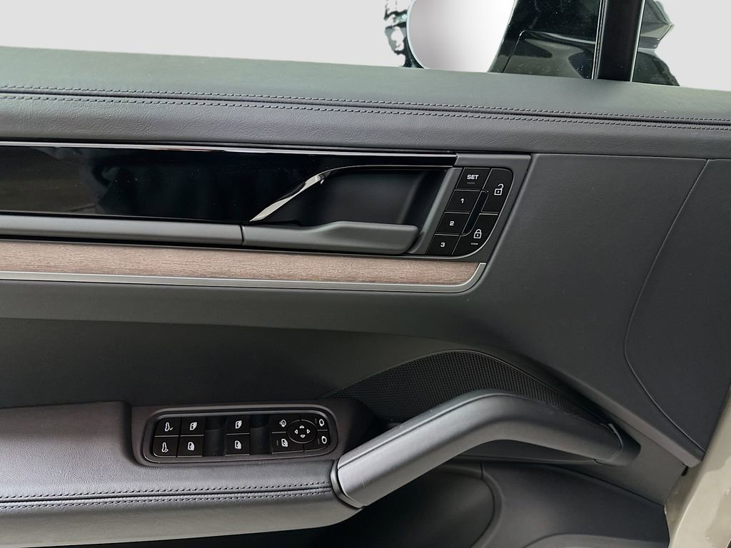 New 2026 Porsche Cayenne S image 20