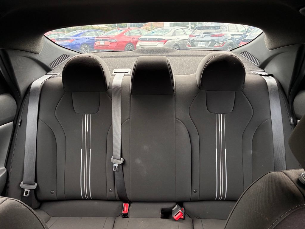 Used 2025 Hyundai Elantra SEL FWD image 13