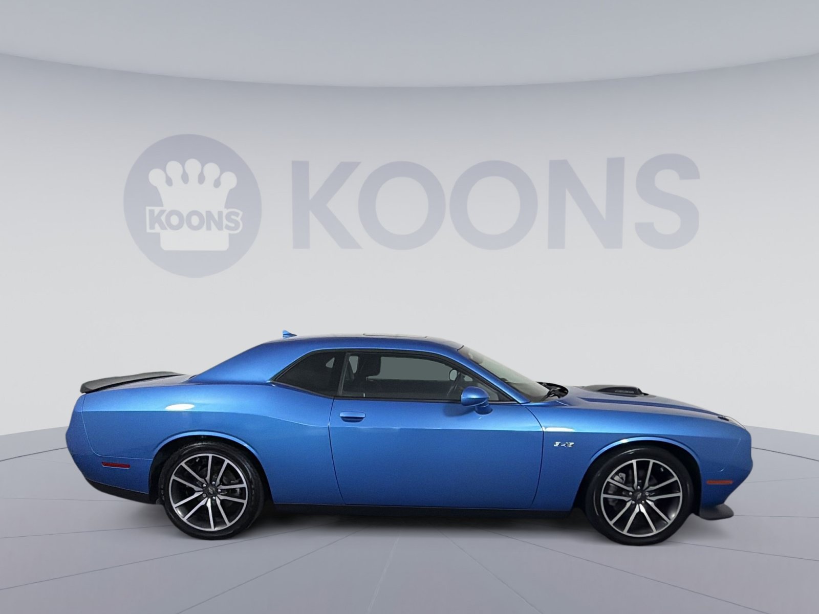 Used 2023 Dodge Challenger R/T w/ Plus Package RWD image 8