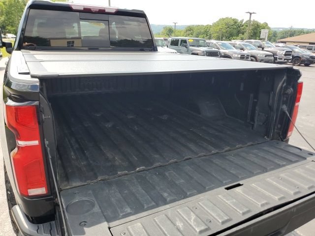 Used 2024 Chevrolet Silverado 3500 High Country w/ High Country Premium Package AWD/4WD image 10