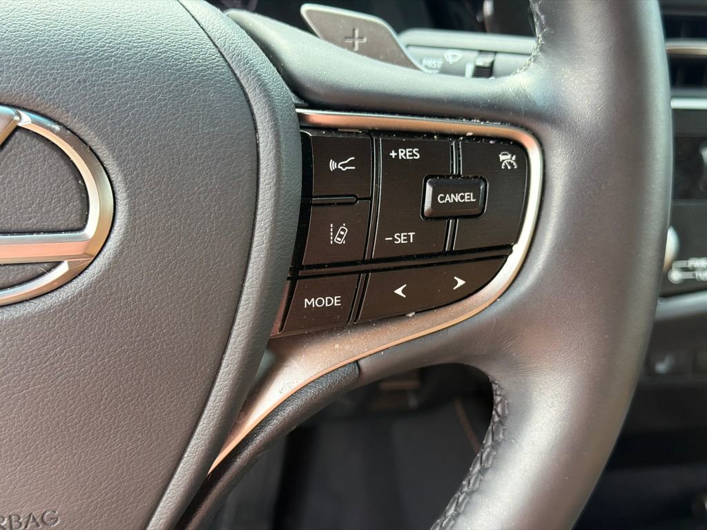 Used 2023 Lexus ES 300h w/ Premium Package FWD image 25