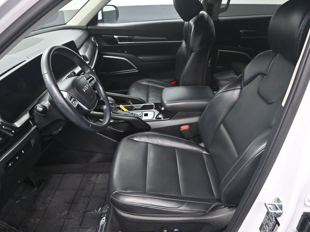 Certified 2024 Kia Telluride S w/ S Sunroof Package image 14