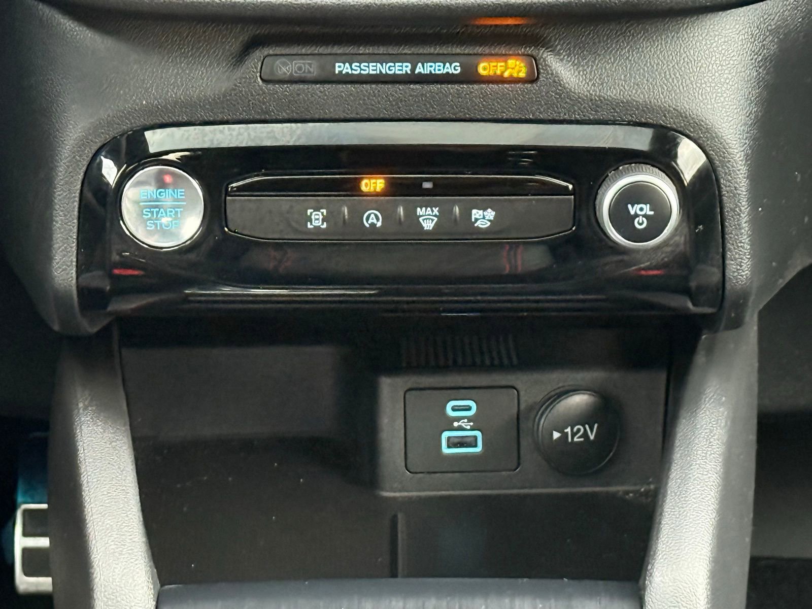 Certified 2023 Ford Escape ST-Line w/ Tech Pack #1 image 22