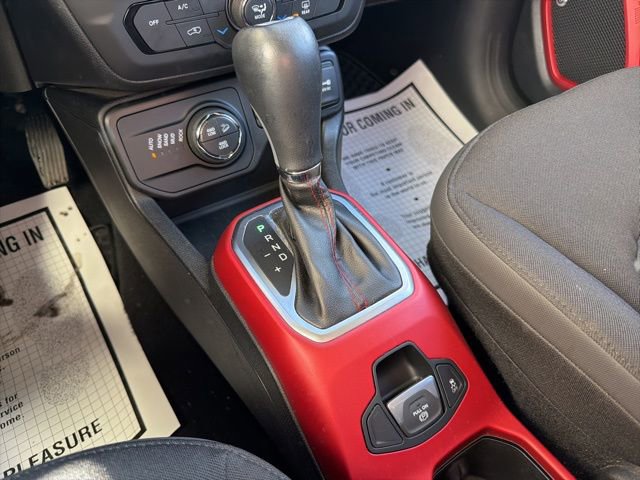 Used 2018 Jeep Renegade Trailhawk w/ Cold Weather Group II image 23