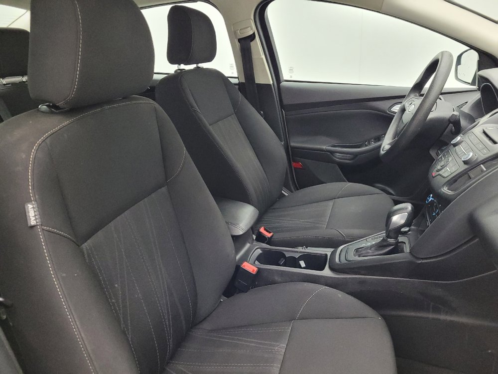 Used 2017 Ford Focus SE image 21