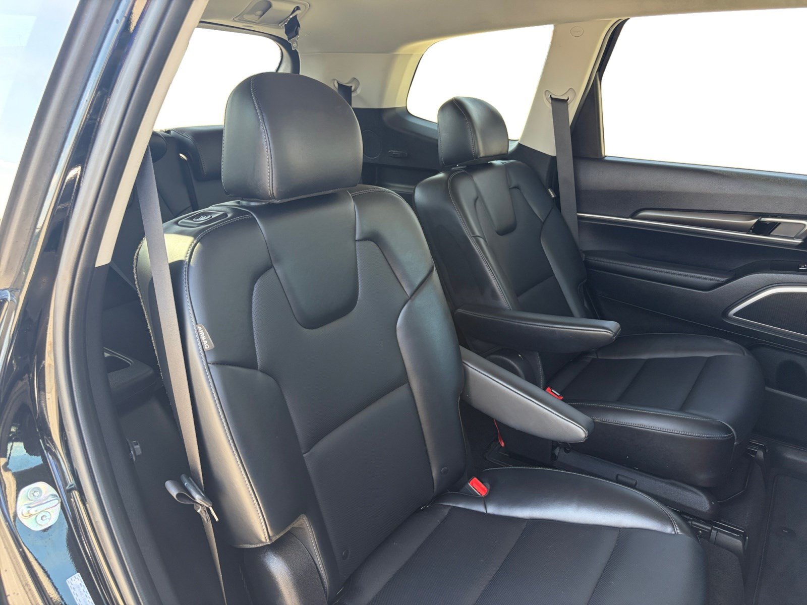 Used 2025 Kia Telluride S FWD image 22