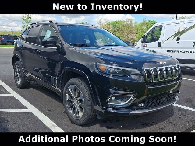 Used 2019 Jeep Cherokee Overland w/ Technology Group AWD/4WD image 1
