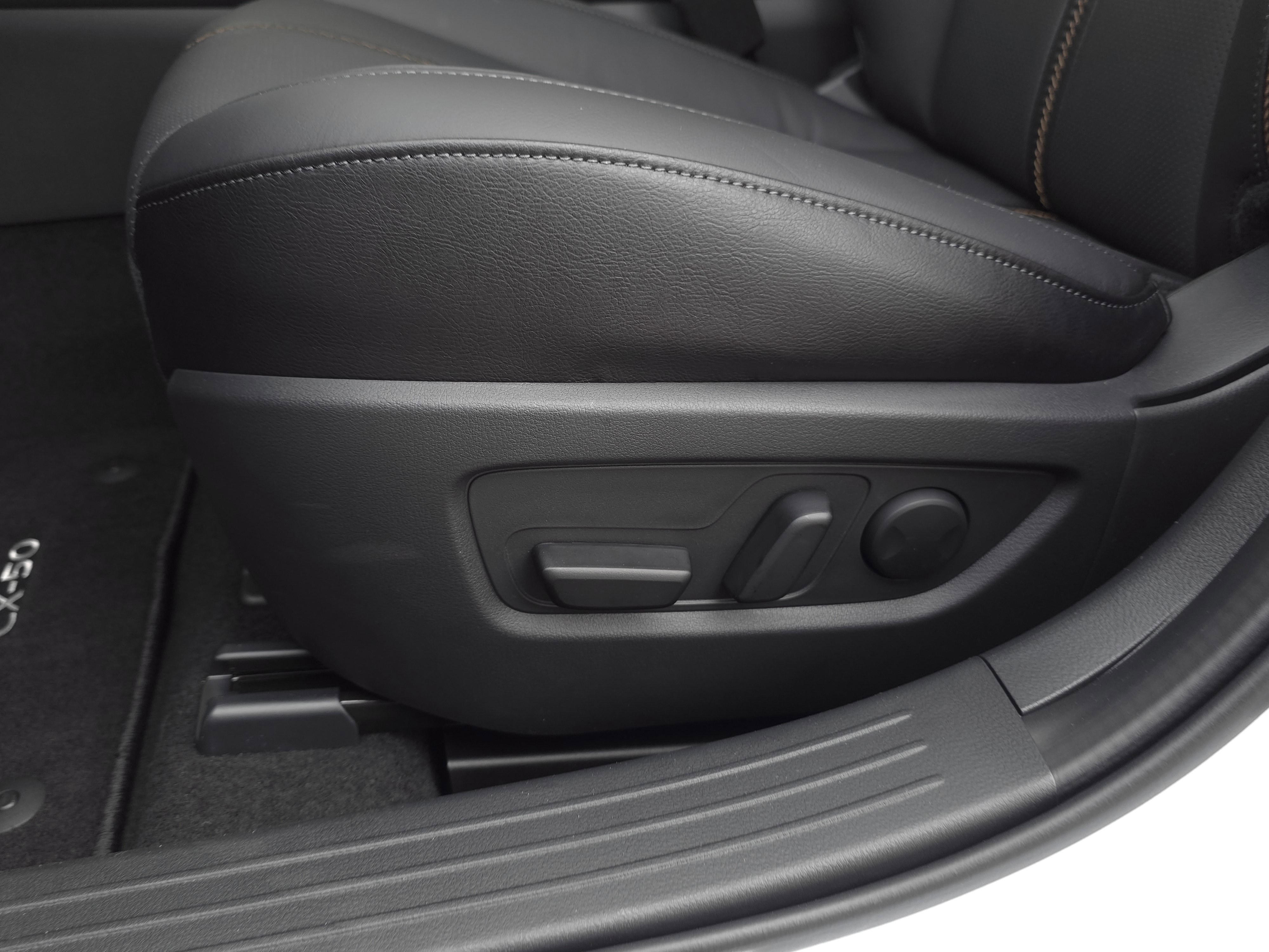 New 2025 MAZDA CX-50 2.5 Turbo w/ Accent Package image 11