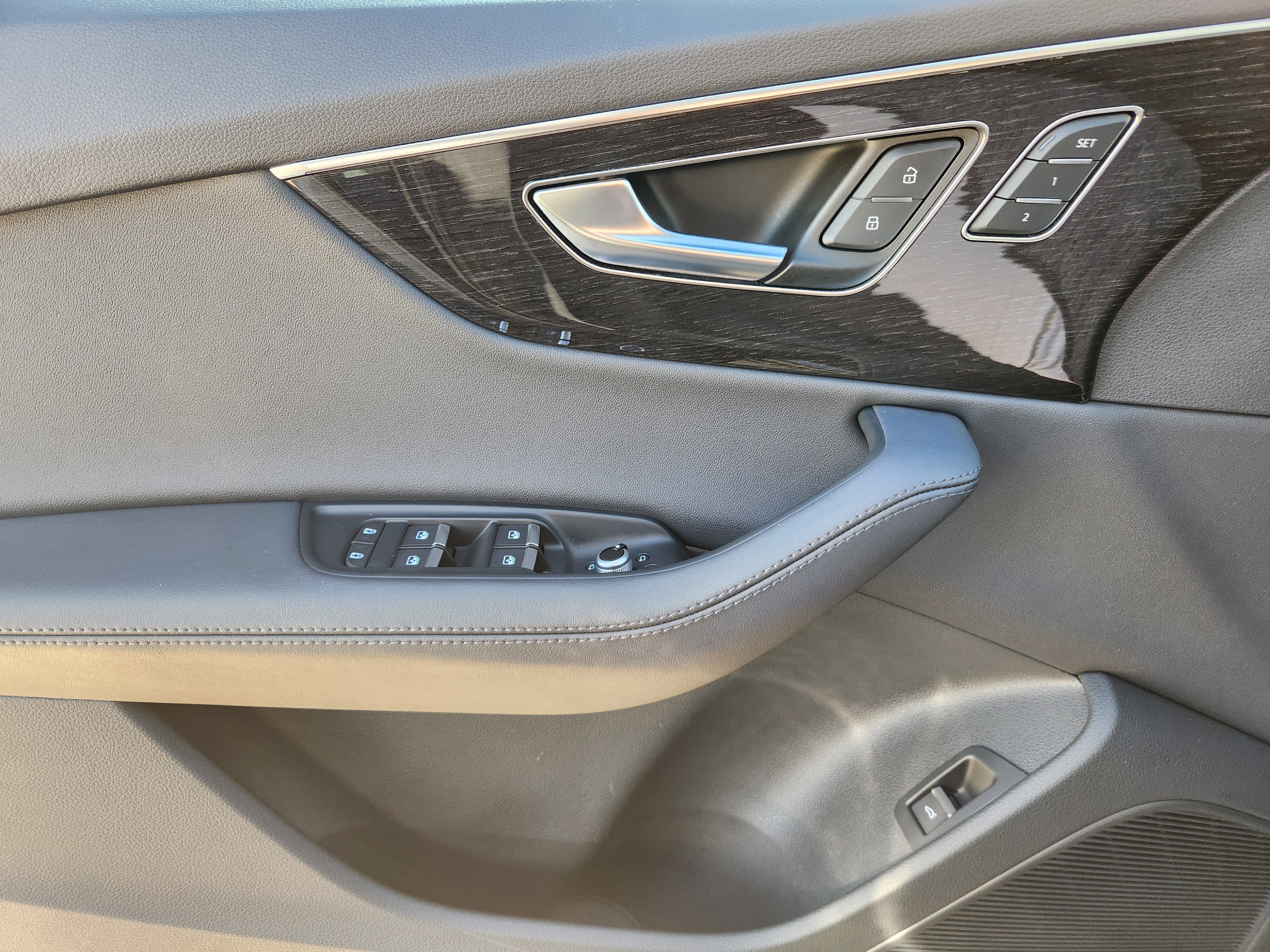 Used 2024 Audi Q7 2.0T Premium Plus image 24