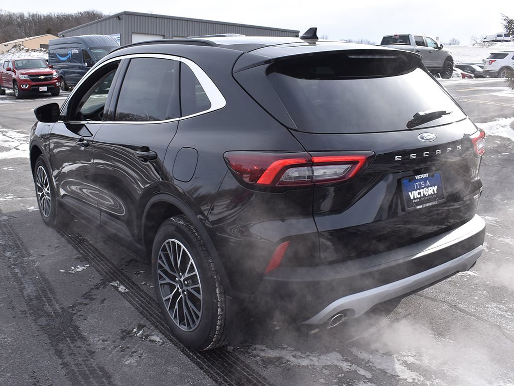 New 2026 Ford Escape SE image 3