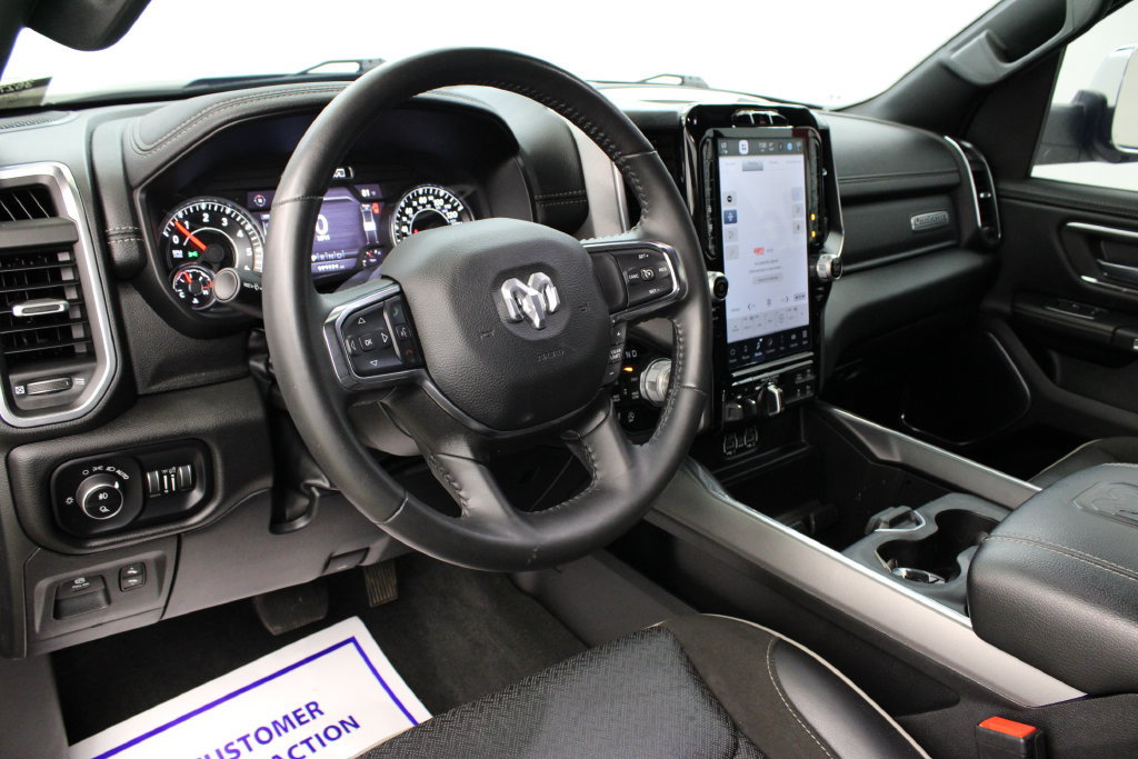 Used 2024 RAM 1500 Laramie AWD/4WD image 16