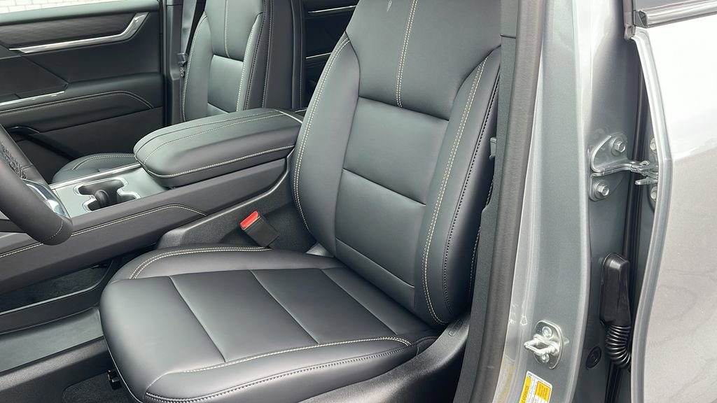 New 2026 GMC Acadia Elevation w/ Black Edition FWD image 12