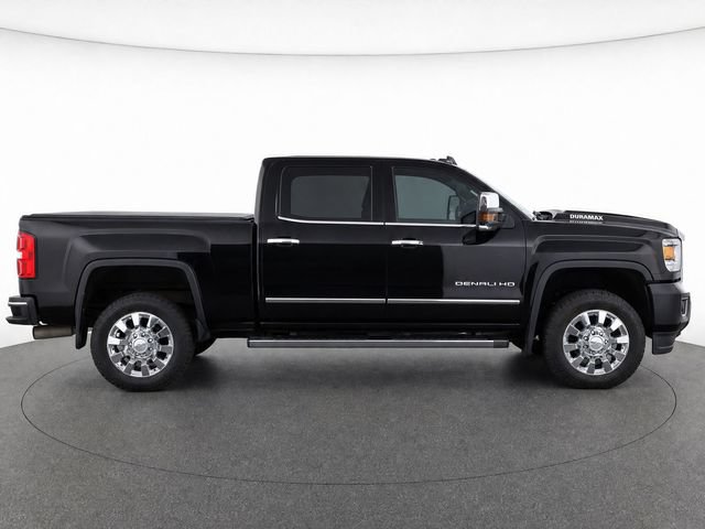 Used 2019 GMC Sierra 2500 Denali w/ Duramax Plus Package AWD/4WD image 8