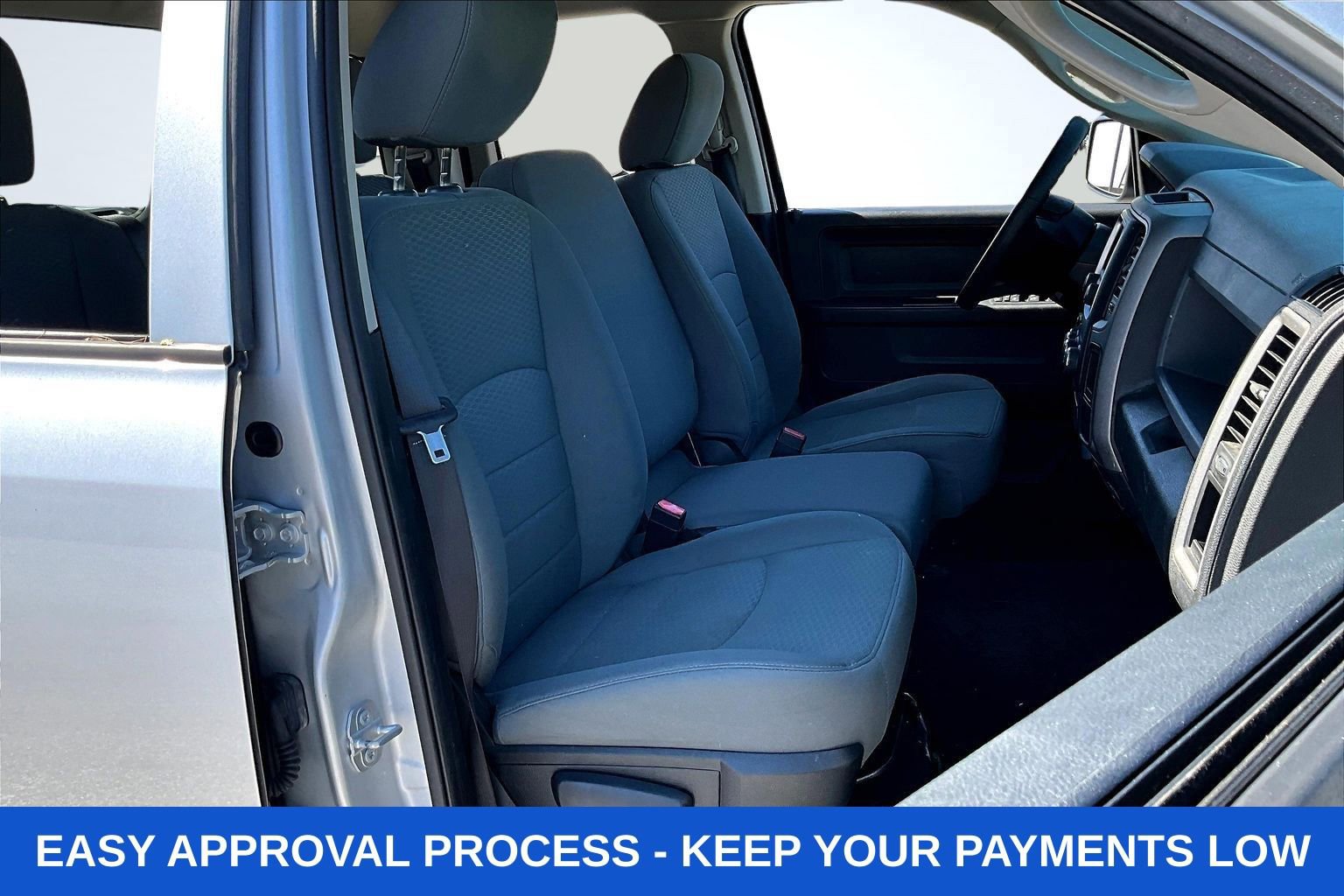 Used 2017 RAM 1500 Express AWD/4WD image 35