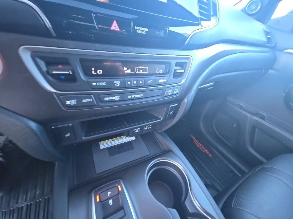 Certified 2023 Honda Passport TrailSport image 24