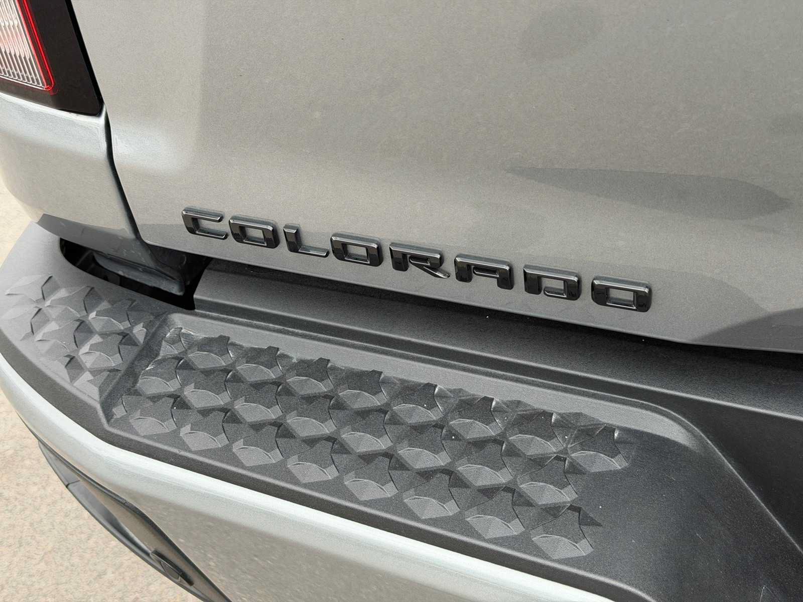 Used 2025 Chevrolet Colorado LT w/ LT Convenience Package AWD/4WD image 32