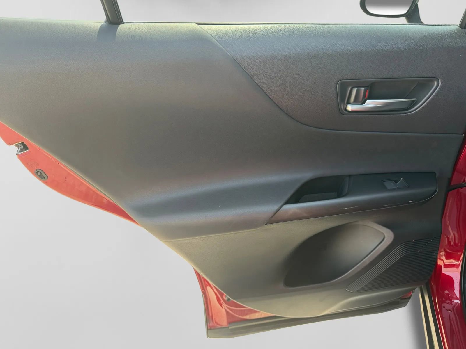 Used 2021 Toyota Venza LE image 24