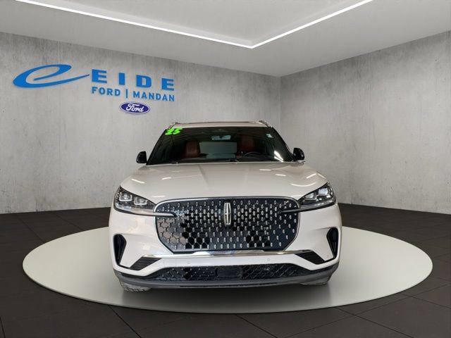 Used 2025 Lincoln Aviator Reserve w/ Illumination Package AWD/4WD image 9