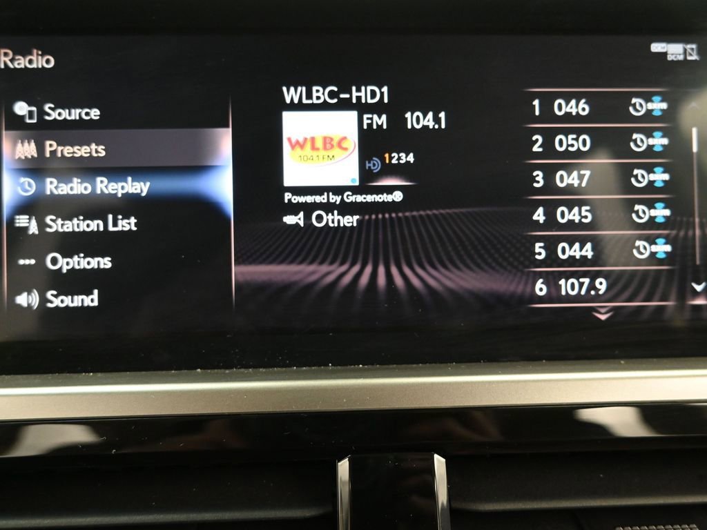 Used 2023 Lexus GX 460 Luxury w/ Sport Design Package image 29