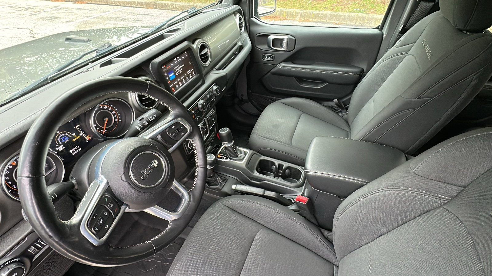 Used 2020 Jeep Wrangler Unlimited Sahara w/ Cold Weather Group image 21