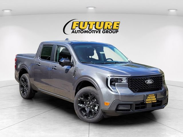 New 2025 Ford Maverick Lariat w/ Black Appearance Package image 1