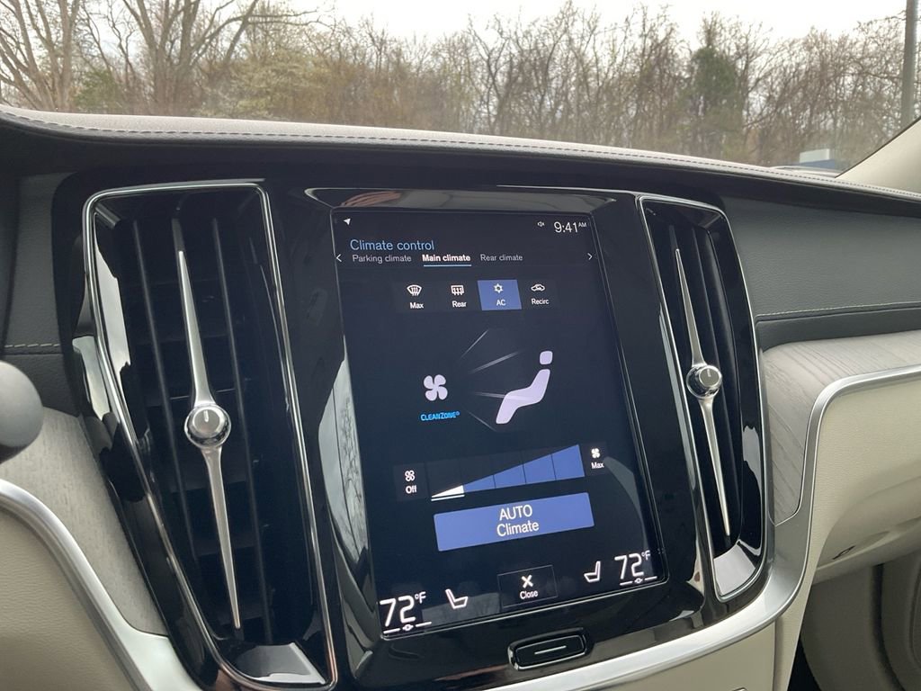 Used 2020 Volvo S60 T5 Inscription image 22